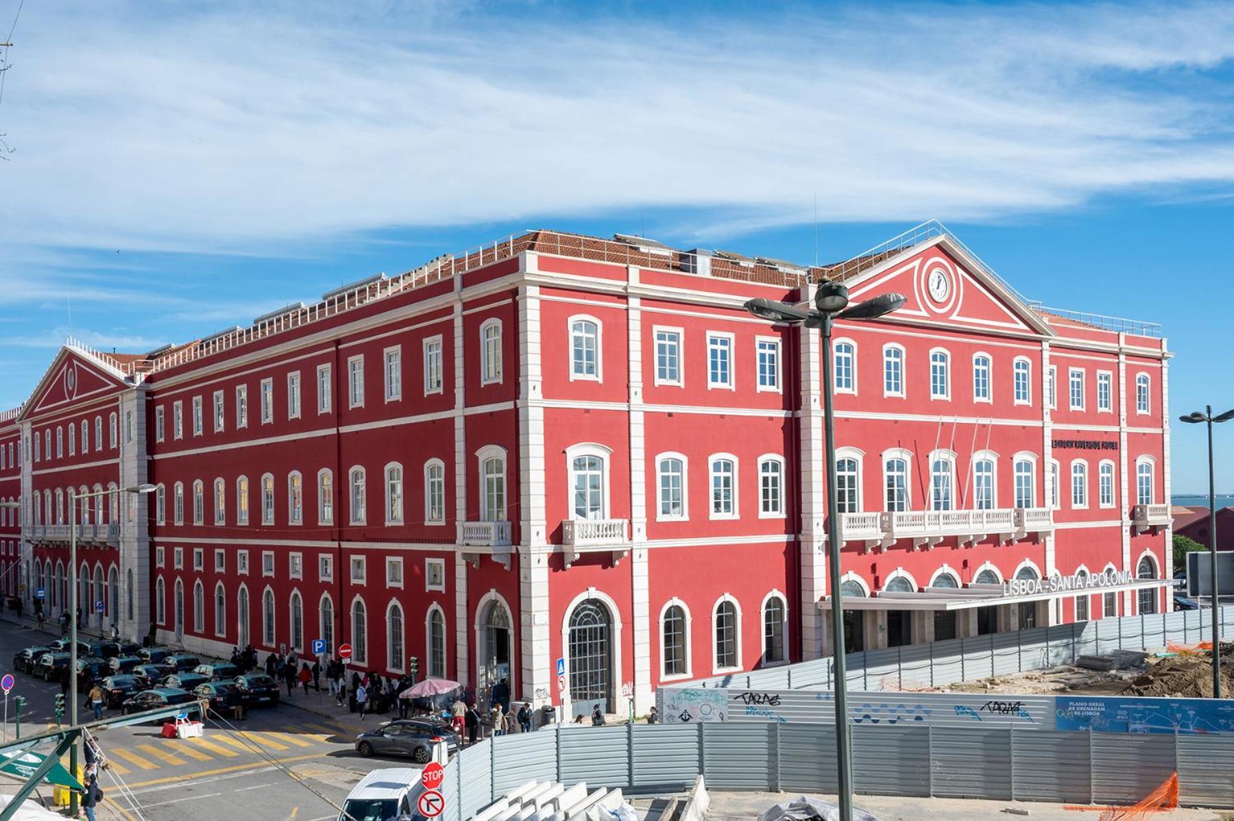 Apartment Alfama 2nd Floor Amazing River View *