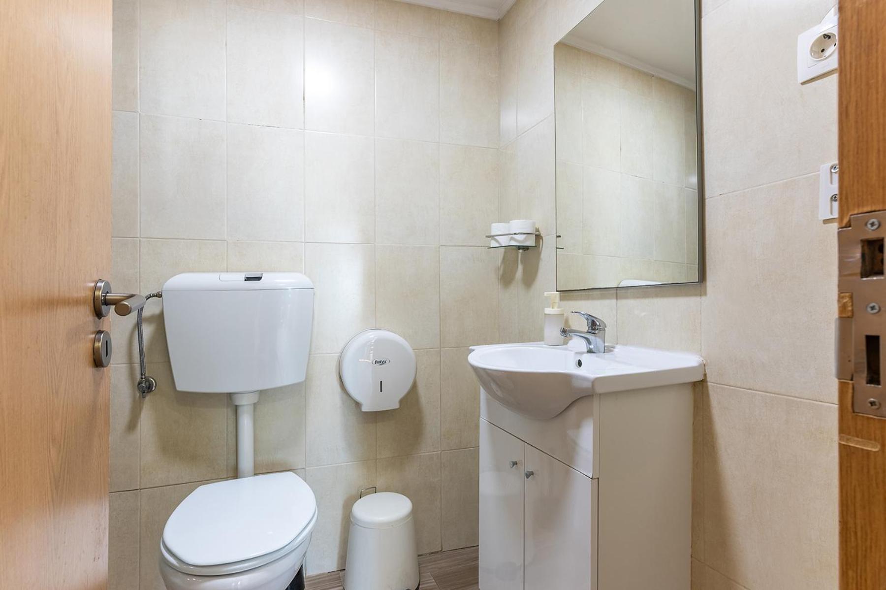 Alfama 2nd Floor Amazing River View Apartment